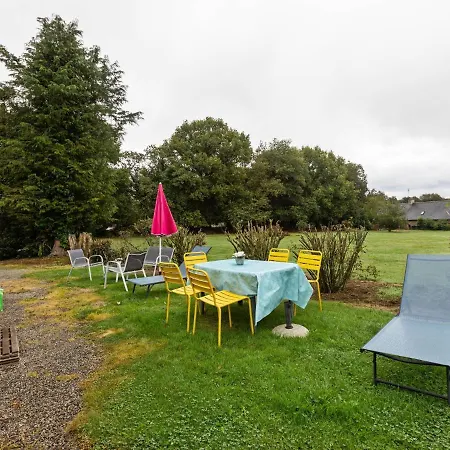 Tatil Evi Pretty Holiday Home With Garden In Priziac *